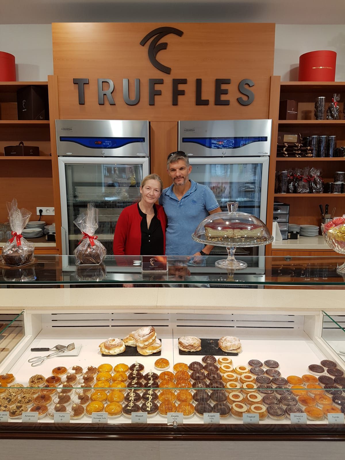 Pastelería bombonería Truffles, el delicioso postre de la zona peatonal de Ruiz de Alda