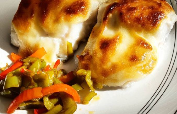 Bacalao con alioli de manzana y miel canaria de azahar